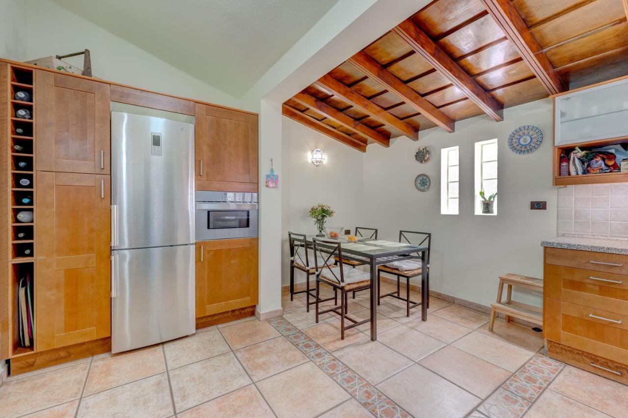 Buenavista Panoramic Villa In Costa Adeje מראה חיצוני תמונה