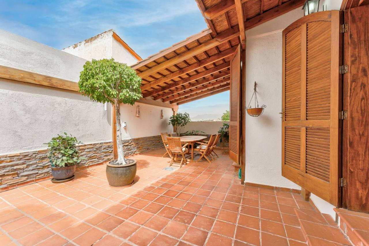 Buenavista Panoramic Villa In Costa Adeje מראה חיצוני תמונה